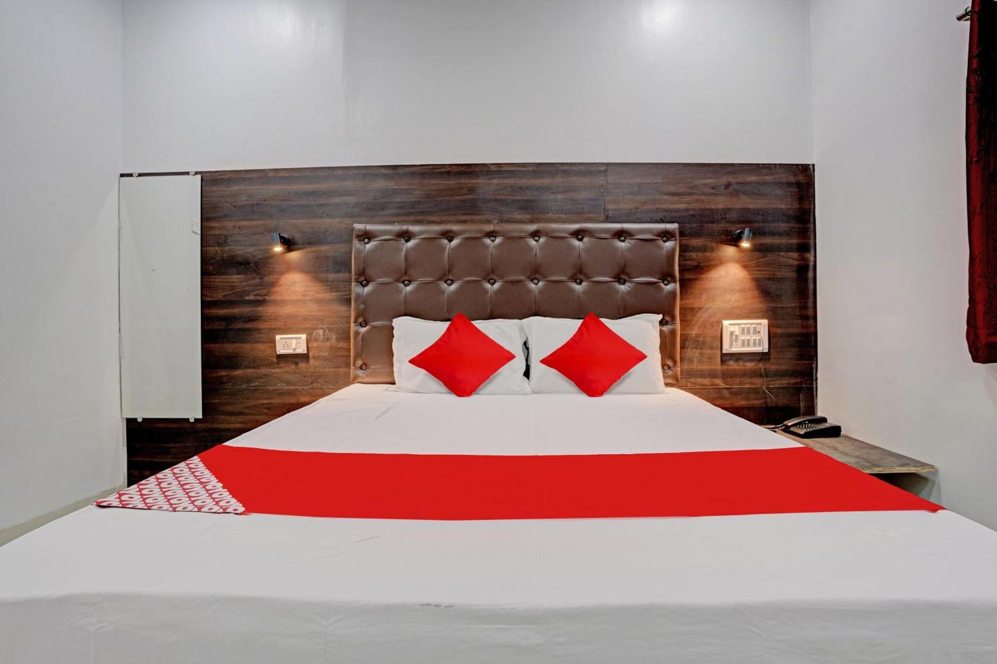 Hotel O Nithyanand Мумбаї Екстер'єр фото